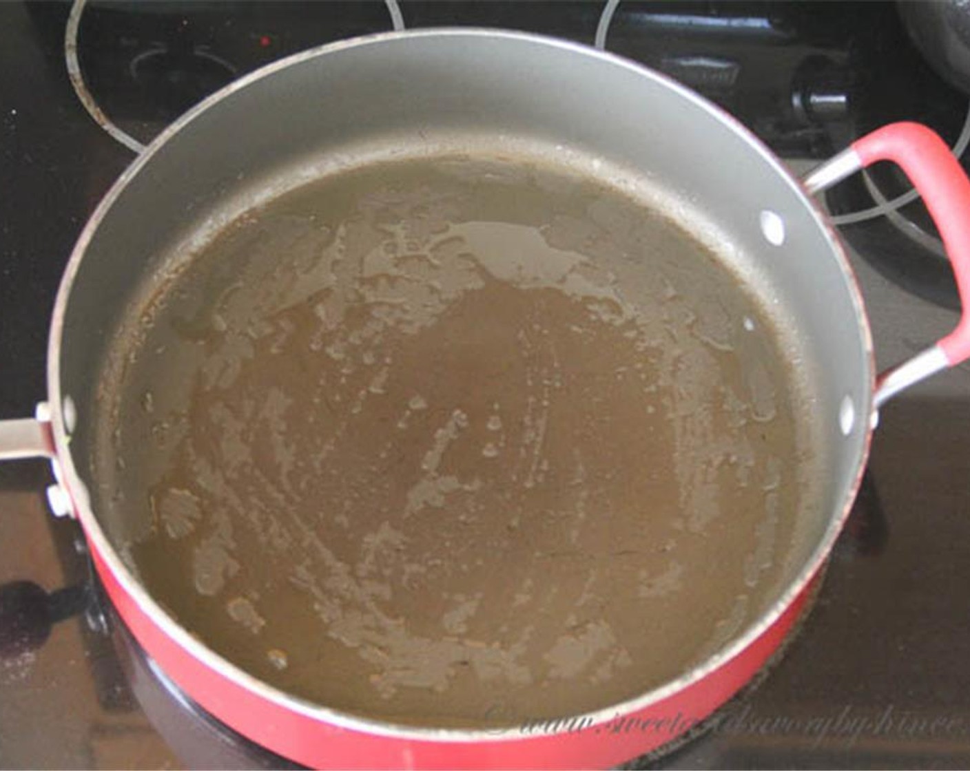 Schritt 3 Olivenöl (3 Esslöffel) in einer großen Bratpfanne bei mittlerer bis hoher Hitze erhitzen.