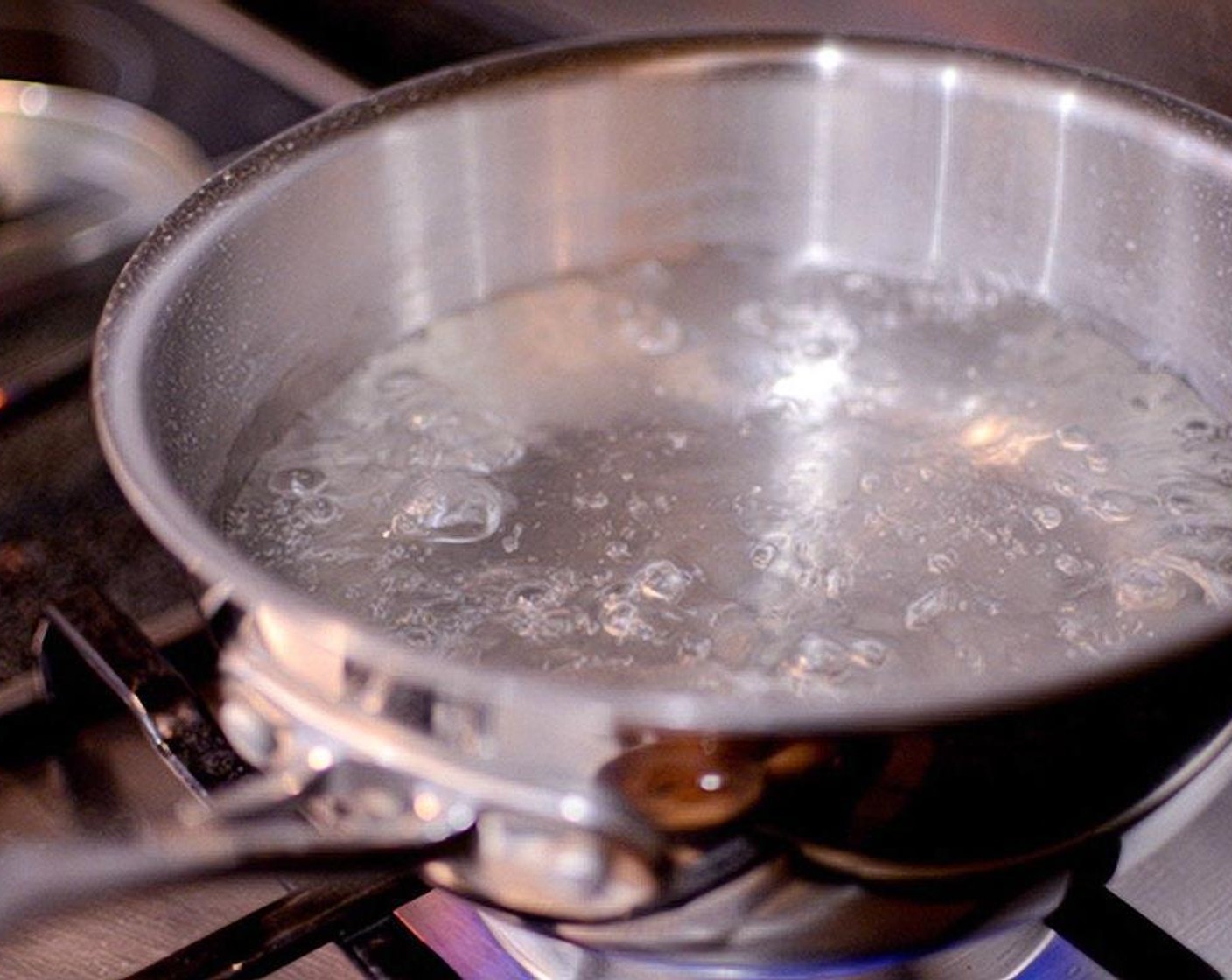 Schritt 5 Zum Kochen bringen und das Salz auflösen. 5 Minuten abkühlen lassen.