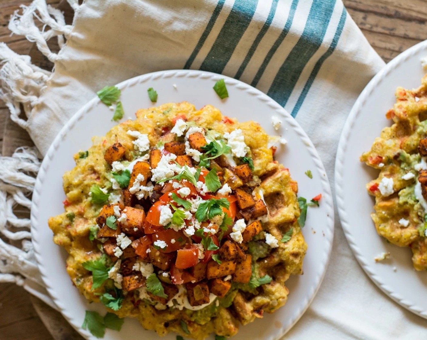 Mais-Waffeln mit Süsskartoffeln und Avocado-Aufstrich