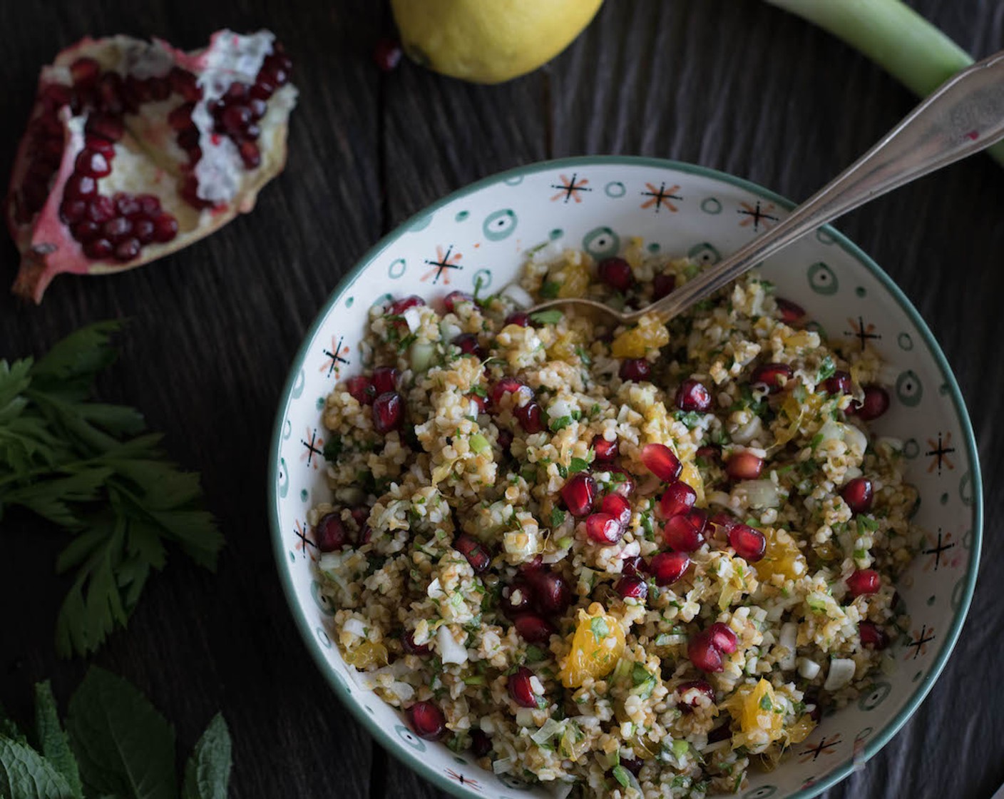 Bulgursalat mit Granatapfel und Orangen