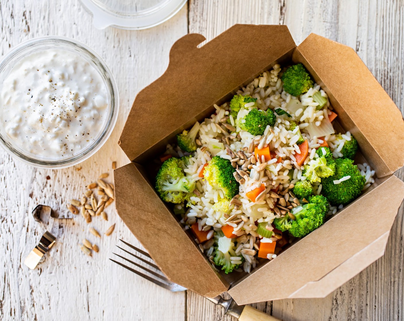 One-Pot-Reis mit Gemüse und Dip