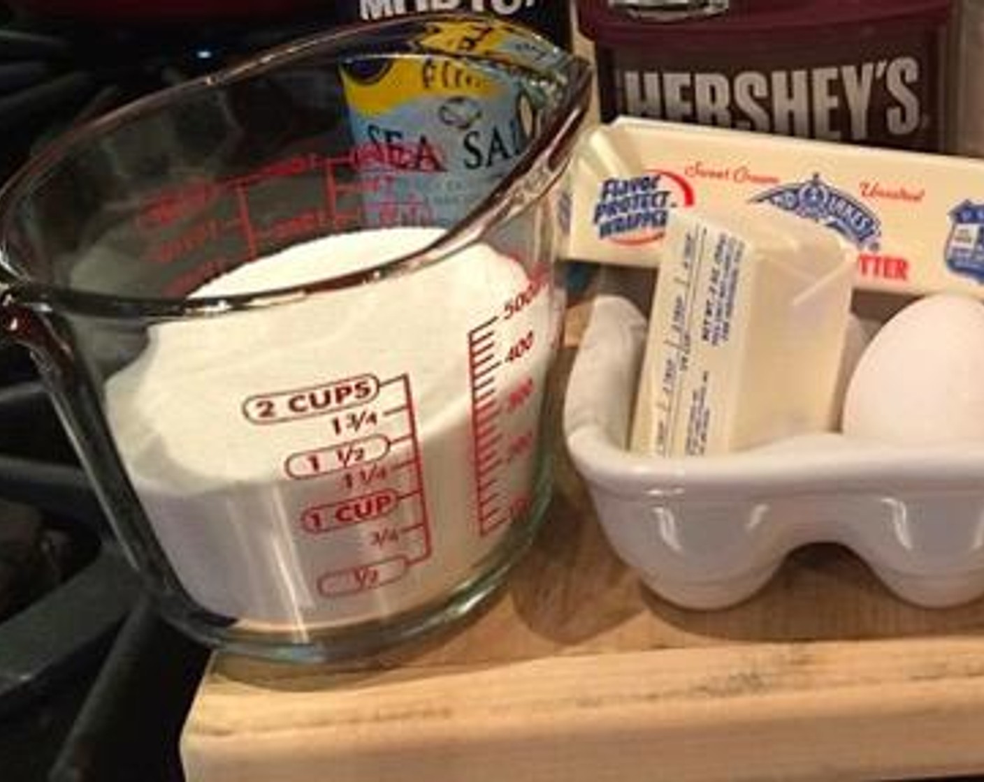 Schritt 3 Butter (1 1/2 Stangen) und Zucker (265 g) rühren, bis alles cremig ist.