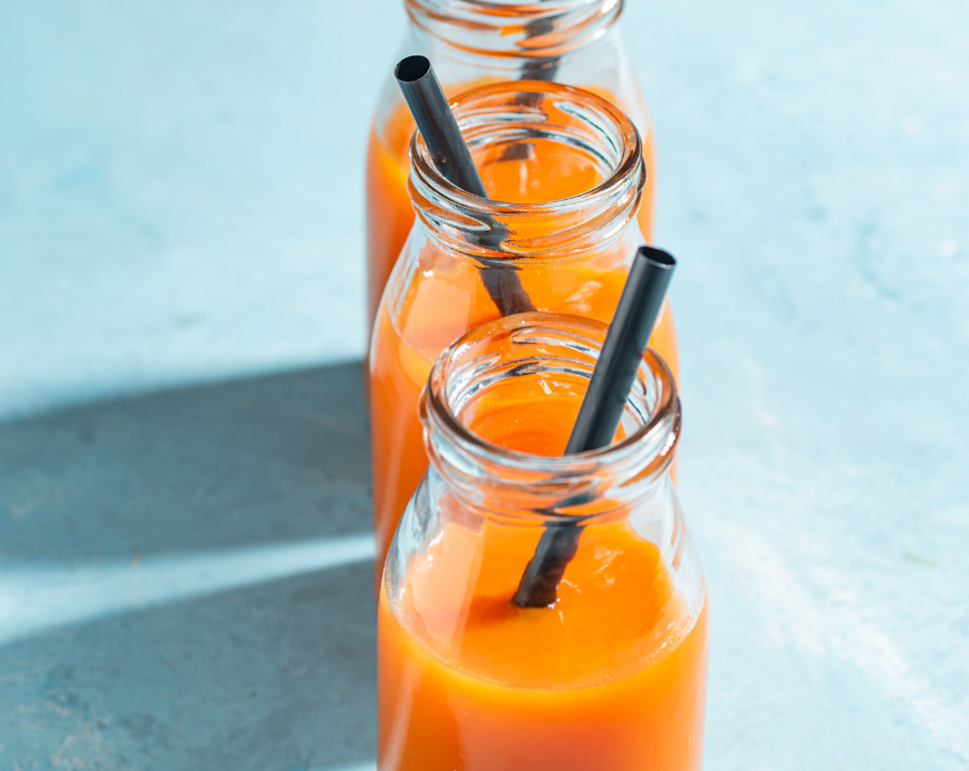 Orangen-Karotten-Apfel-Drink