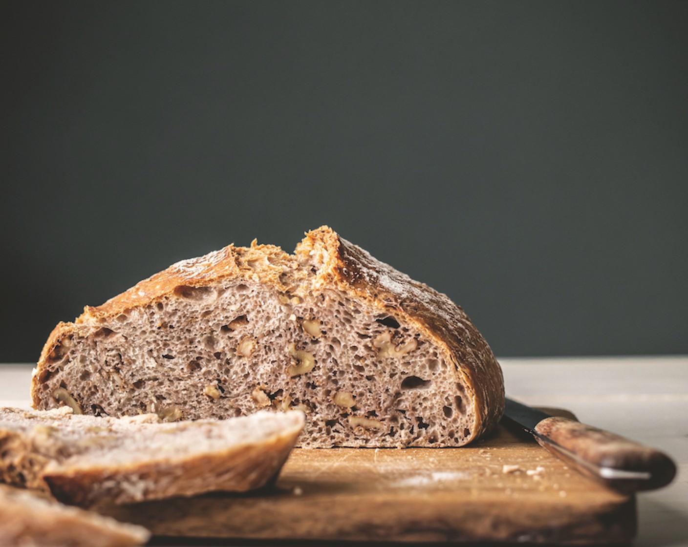 Schritt 7 Das Brot nach der Backzeit auf einem Gitter komplett auskühlen lassen.