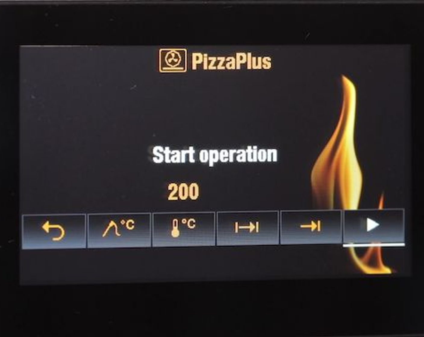 Schritt 6 Den Ofen auf 200 °C Pizza Plus vorheizen.