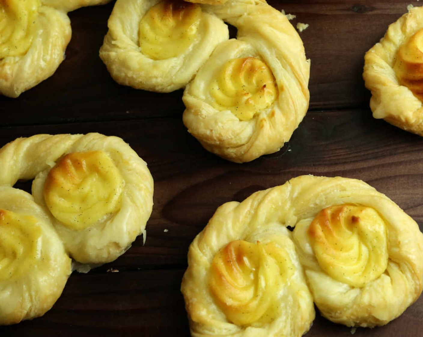 Vanille Brezel mit UrDinkel Blätterteig