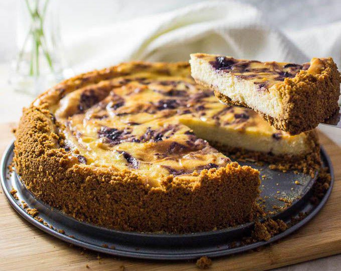 Käsekuchen mit Zitrone und Blaubeeren