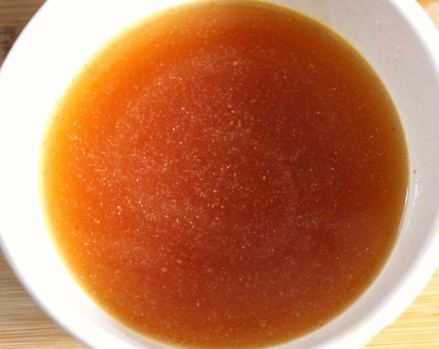 Schritt 5 Für die Marinade: Dashi (120 g), Reisessig (480 ml), Zucker (75 g), Sojasauce (3 Esslöffel) und Salz (wenig) mischen.