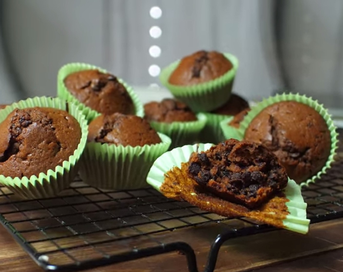 Kalorienreduzierte Schokoladen Muffins mit Schokodrops