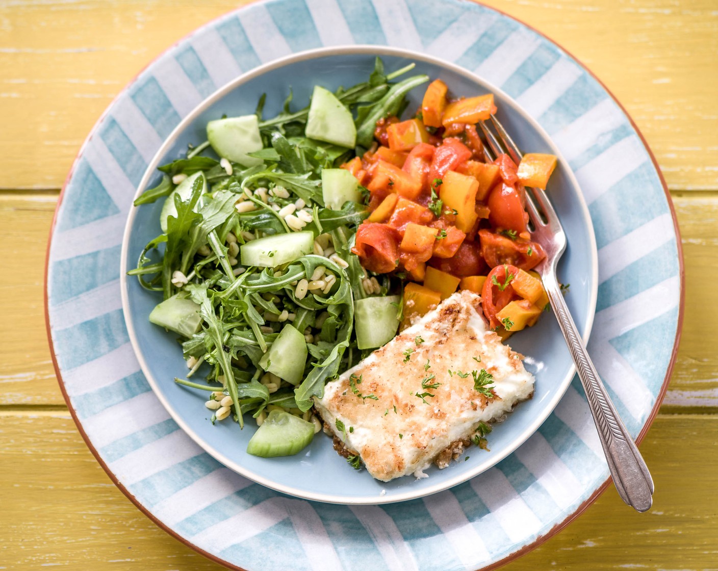 Schritt 8 Feta mit der Gemüsepfanne auf Teller verteilen und mit Petersilie bestreuen. Ebly-Salat dazu reichen und geniessen!