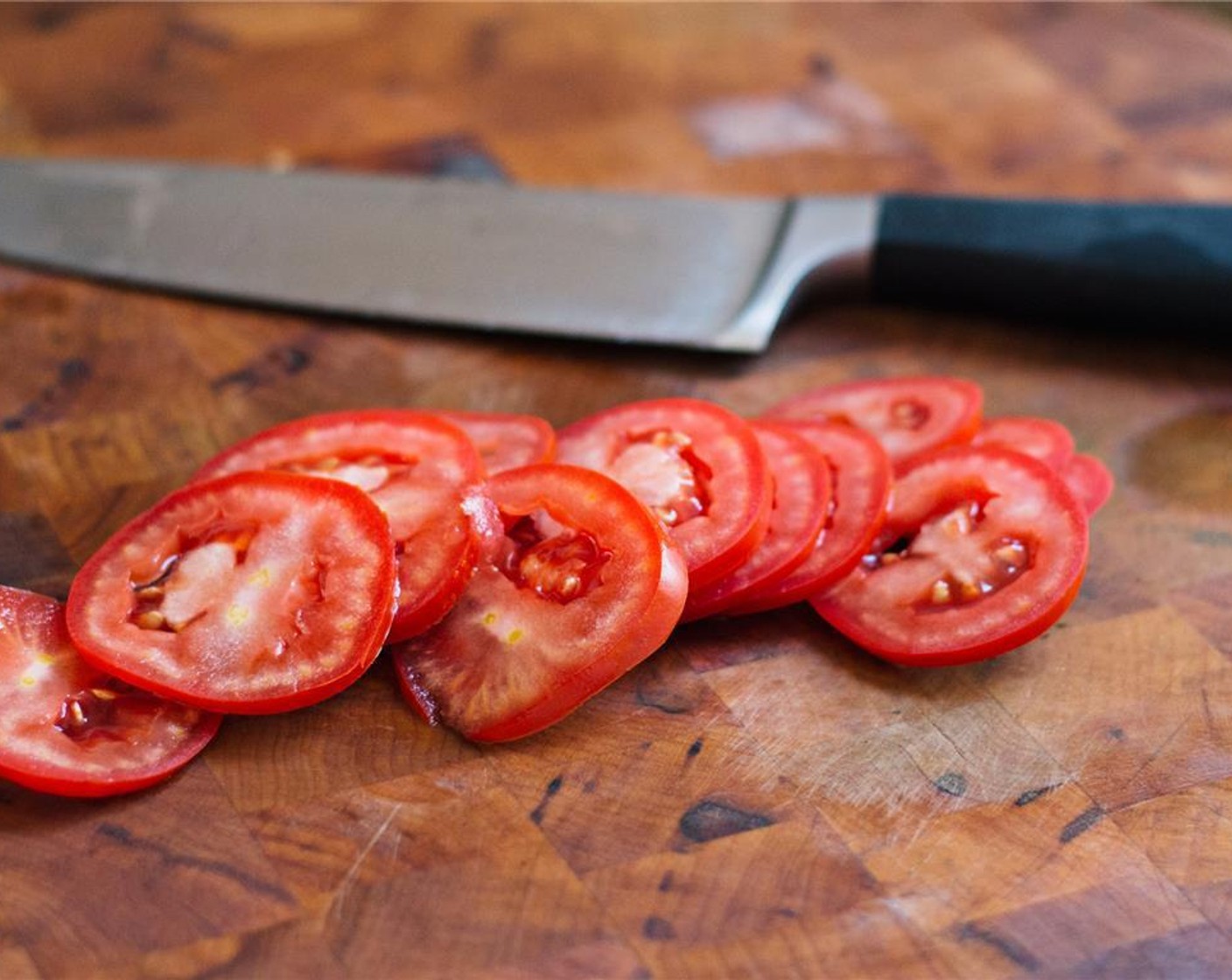 Schritt 2 Tomaten (3) in Scheiben schneiden.