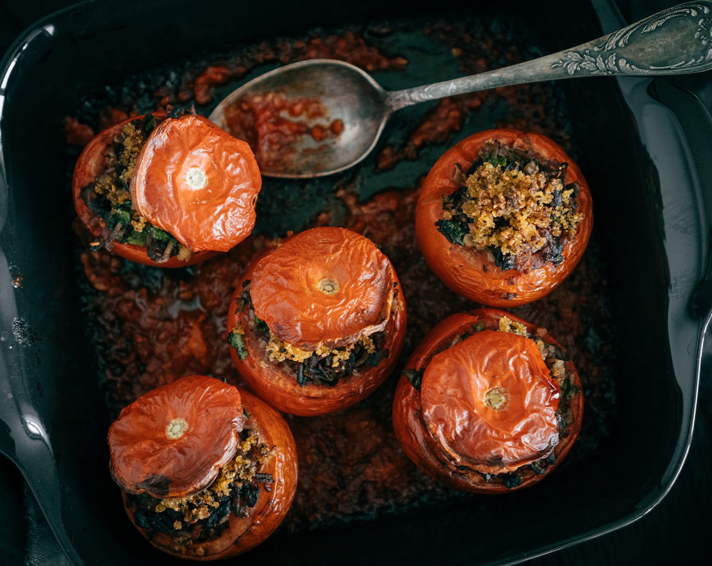 Gefüllte Tomaten mit Reis und Pilzen | Leckerbissen